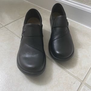 Clarks Ultimate Comfort Collection 6.5W Worn once.